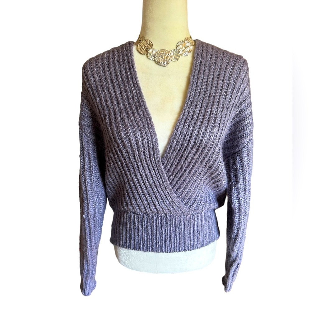 Forever 21 Lavender Deep-V Sweater - Picture 2 of 4